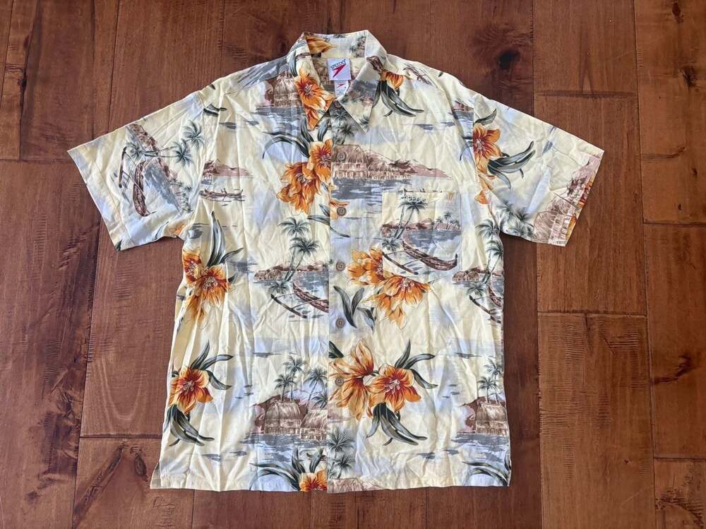 Speedo Vintage Tropical Hibiscus Print Short Sleeve Button-Up Shirt